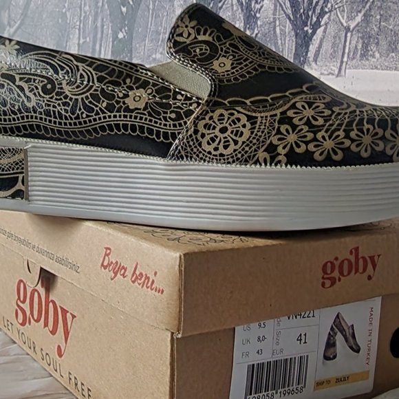 GOBY Chocolate/Cream Henna Scroll Slip-On Sneakers - Picture 3 of 13